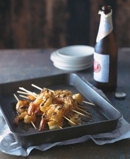 Soy and honey barbecued prawns (Tôm nuóŉg)