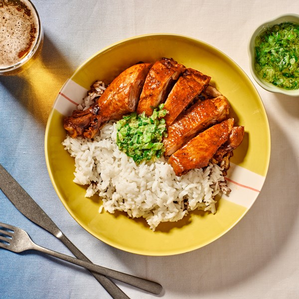Soy-braised chicken legs 