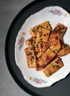 Soy-braised tofu (Dubu jorim)
