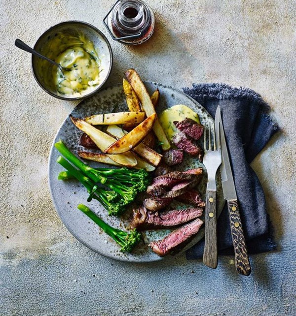 Soy-butter steak with Béarnaise  sauce
