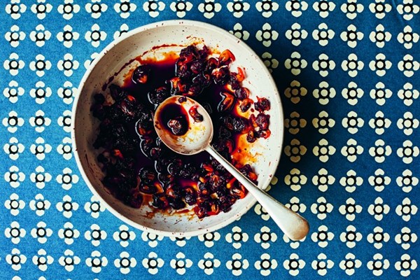 Soy candied cockles (Zarugai no tsukudani)