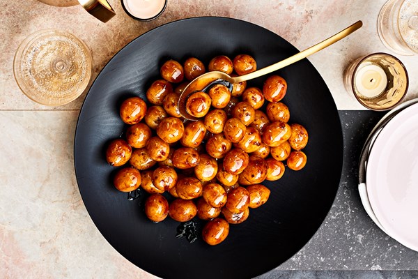 Soy sauce-lacquered potatoes (Gamja jorim)