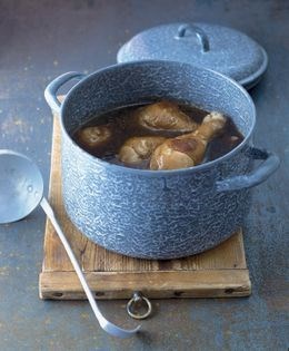 Soya chicken drumsticks (Gà rô ti)