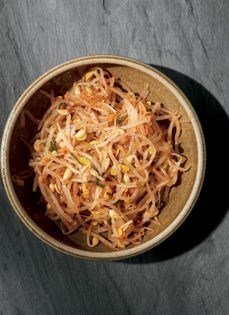 Soybean sprout salad (Kong namul)