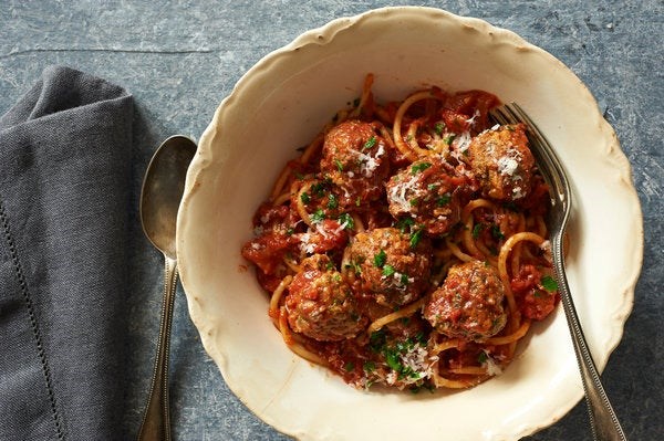 Spaghetti and drop meatballs with tomato sauce