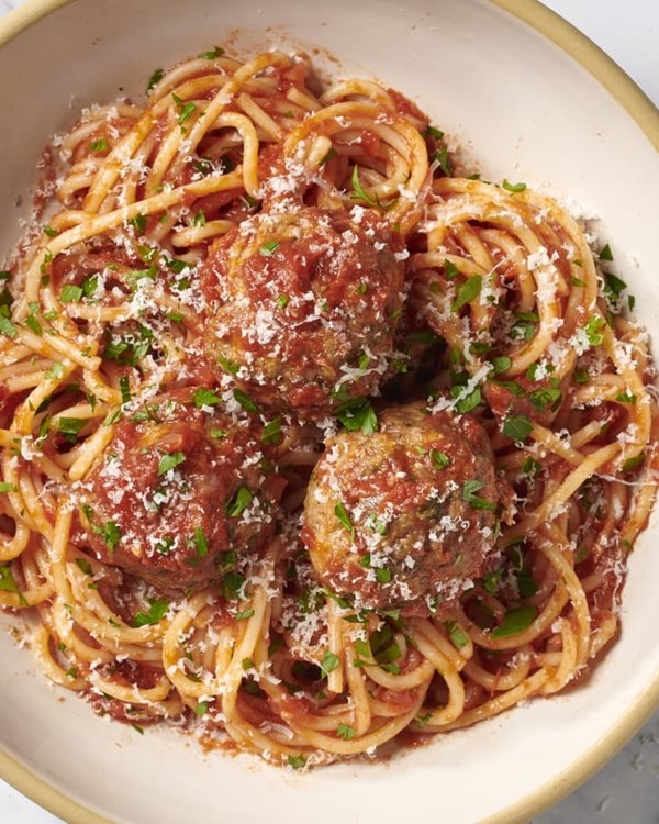 Spaghetti and meatballs