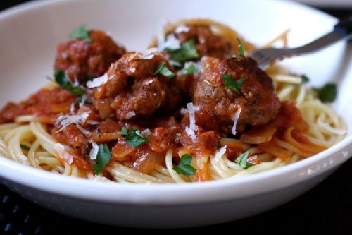 Spaghetti and meatballs all'Amatriciana