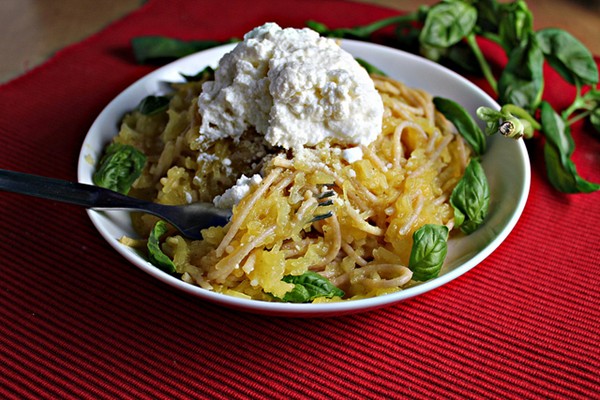 Spaghetti and spaghetti squash with lemon garlic sauce and ricotta