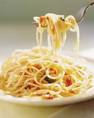 Spaghetti and tomato sauce 101
