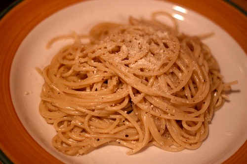 Spaghetti cacio e pepe