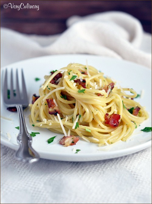Spaghetti carbonara with jalapeño bacon