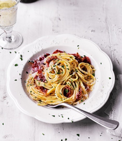 Spaghetti carbonara with Parma ham