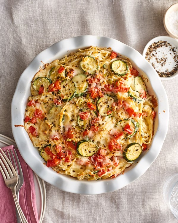 Spaghetti pie with ricotta and summer veggies