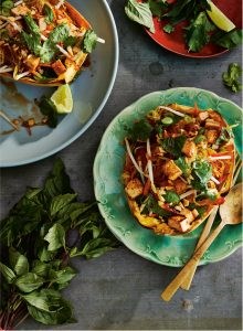 Spaghetti squash pad Thai