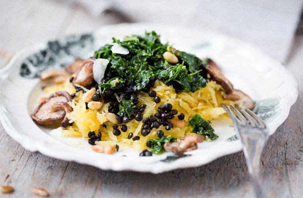 Spaghetti squash with beluga lentils, parsley pesto & shiitake