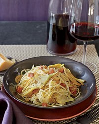 Spaghetti with artichokes and pancetta