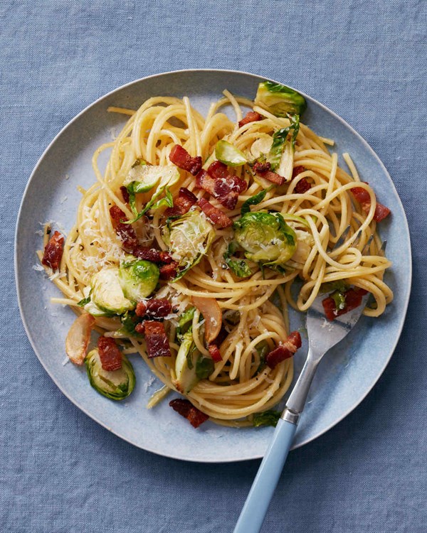 Spaghetti with Brussels sprouts and bacon