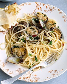Spaghetti with clams