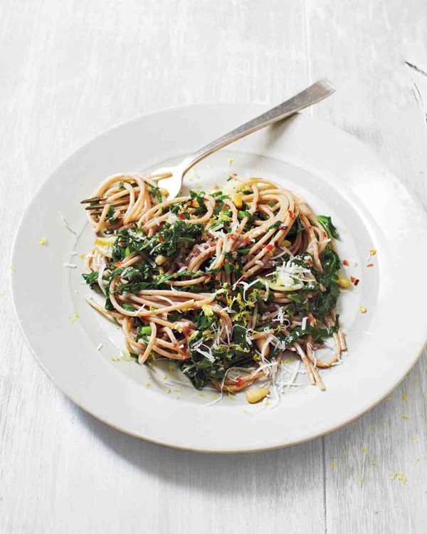Spaghetti with collard greens and lemons