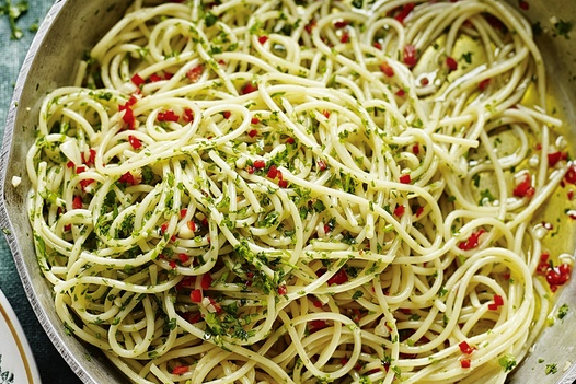 Spaghetti with garlic, oil and chilli