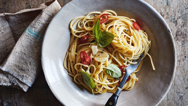 Spaghetti with garlic, oil, and chile