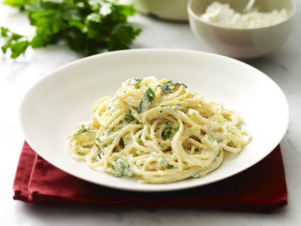 Spaghetti with herbed ricotta