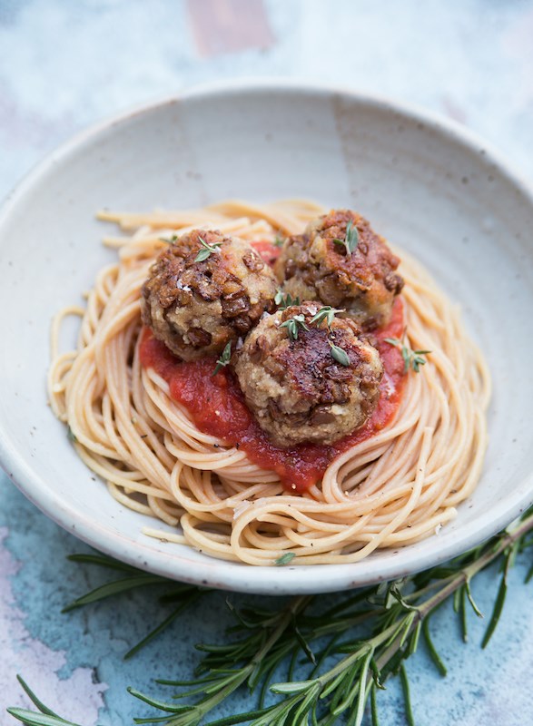 Spaghetti with lentil "meatballs"