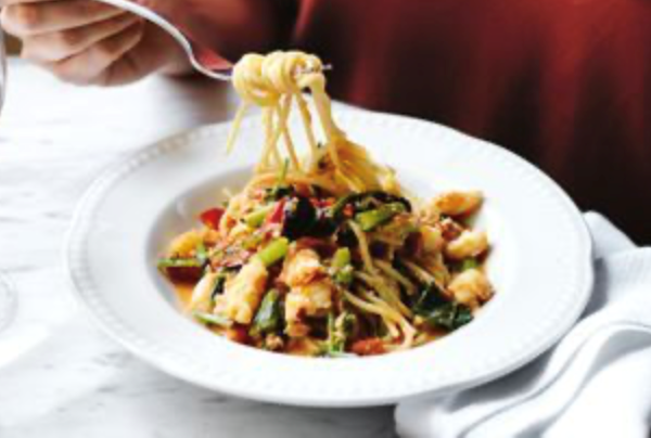 Spaghetti with prawns and cime di rapa