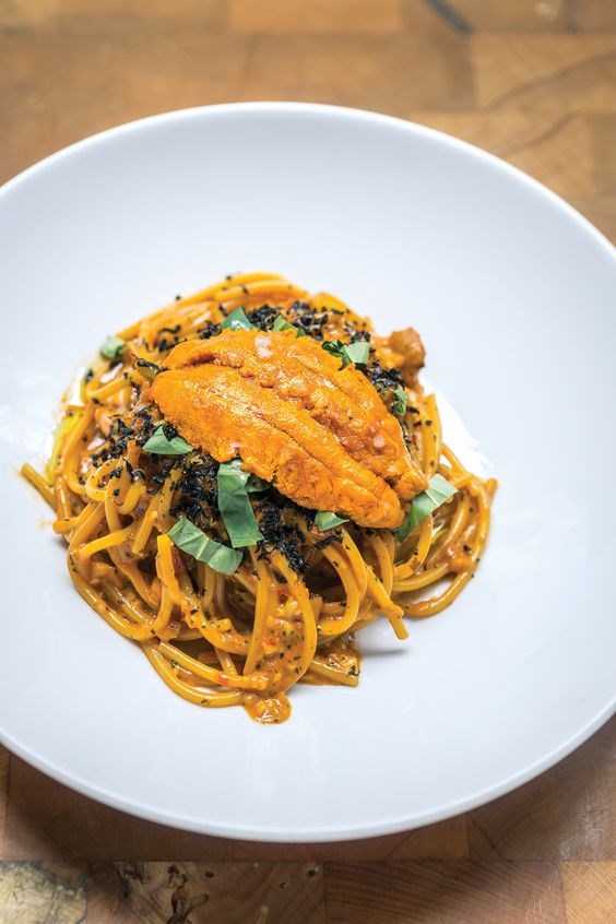 Spaghetti with sea urchin [Bestia]