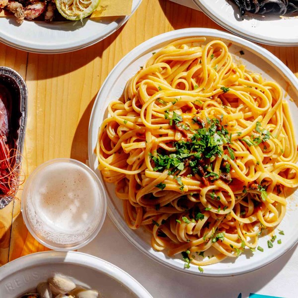 Spaghetti with sea urchin (Spaghetti ai ricci di mare)
