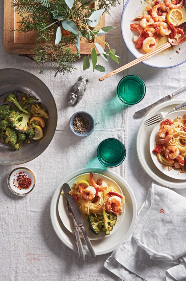 Spaghetti with sheet-pan scampi
