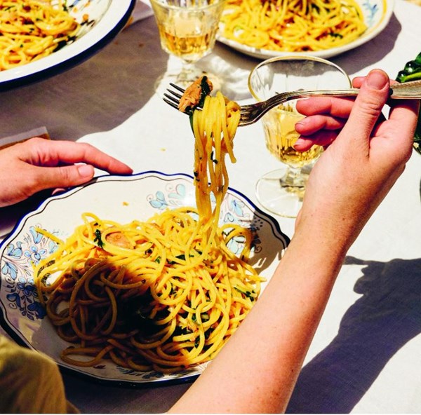 Spaghetti with tuna & lemons