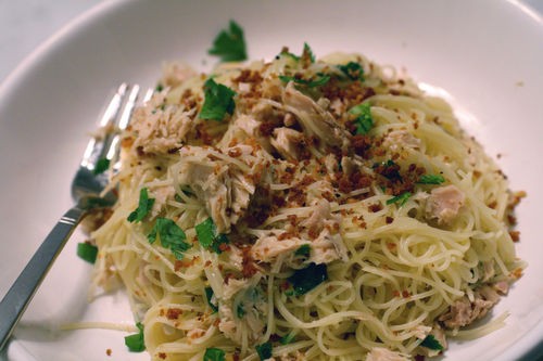 Spaghetti with tuna, lemon, and breadcrumbs