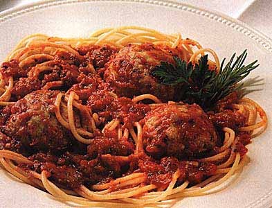 Spaghetti with turkey-pesto meatballs