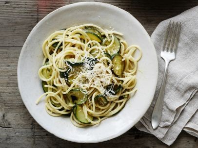 Spaghetti with zucchini