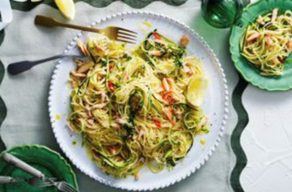Spaghettini with spanner crab and zucchini