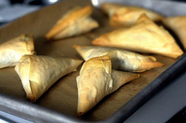 Spanakopita triangles
