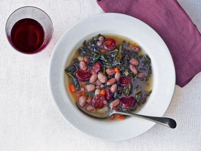 Spanish chorizo, kale and cranberry bean soup