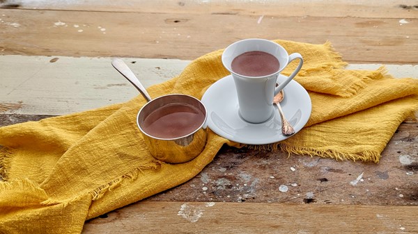 Spanish hot chocolate (Chocolate caliente)