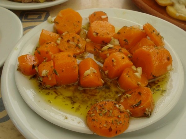 Spanish marinated carrots (Zanahorías aliñadas)