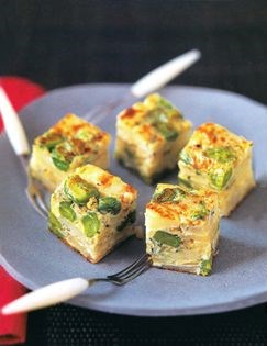Spanish omelette with broad beans (Tortilla de habas)