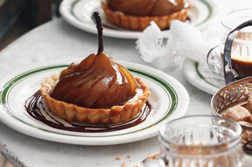 Spanish pear tarts with Pedro Ximénez syrup