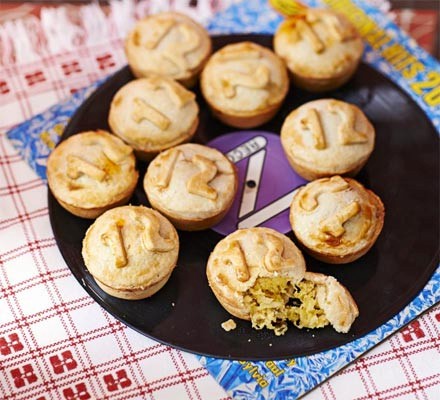 Spanish pepper douze-pointe pies