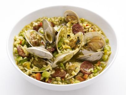 Spanish rice with clams
