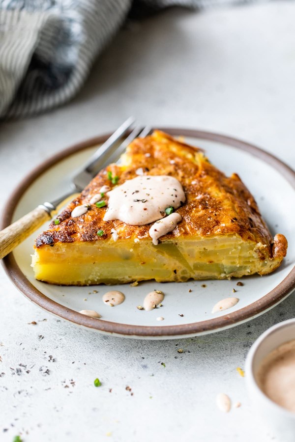 Spanish tortilla with pimenton aioli