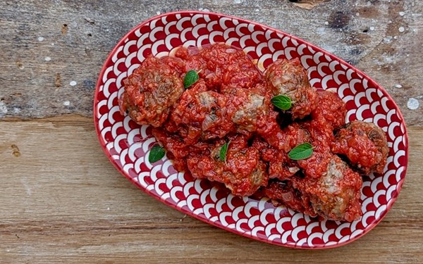 Spanish tuna 'meatballs' (Albóndigas de atún)