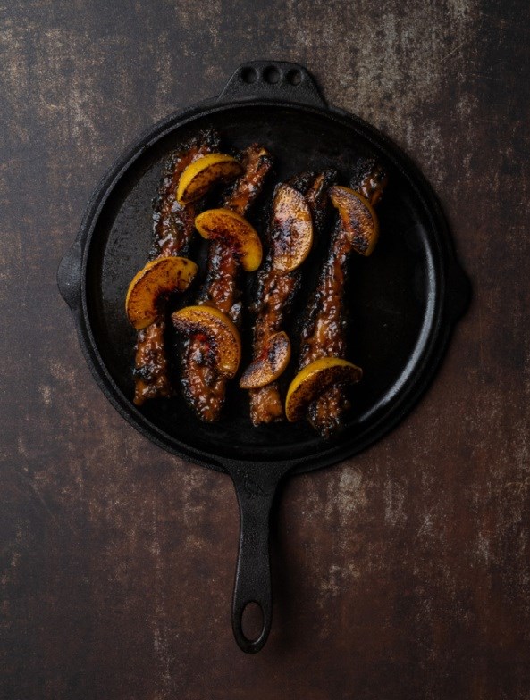 Spareribs with peach BBQ