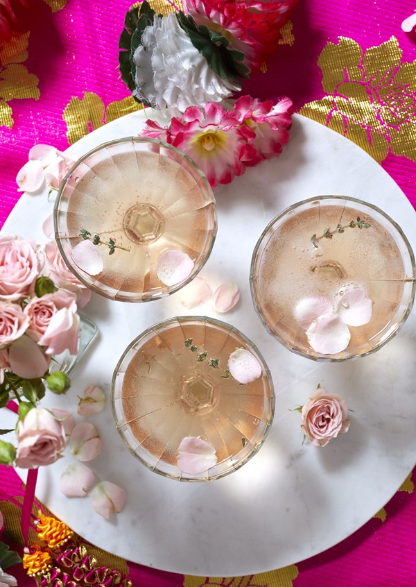 Sparkling midnight thyme rosé 