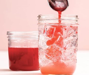 Sparkling pink lemonade
