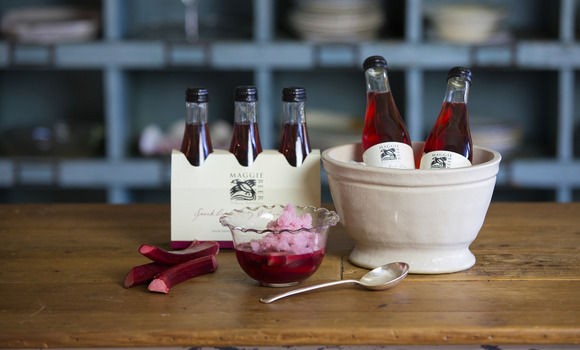 Sparkling ruby jelly with roasted rhubarb